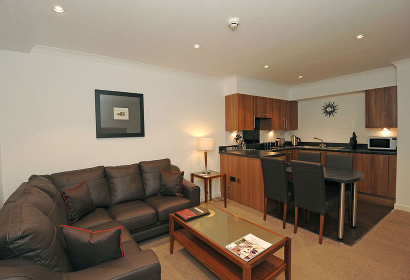 Fountain Court Stewart Apartments 15