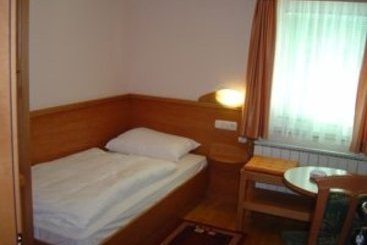 Hotel Guesthouse Kuzner