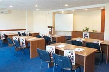 Premier Compass Hotel Odessa 17