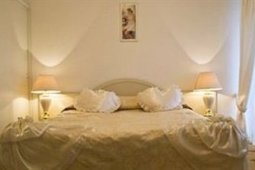 Premier Compass Hotel Odessa 4