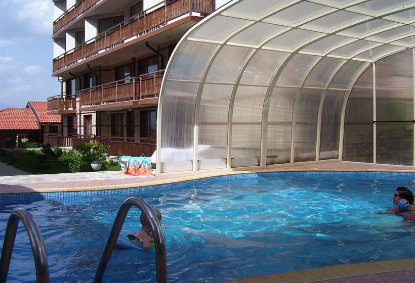 Four Leaf Clover Apartments