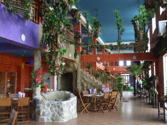 Bed & Breakfast Fun Park 1