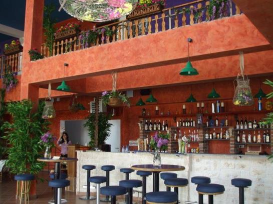 Bed & Breakfast Fun Park 5