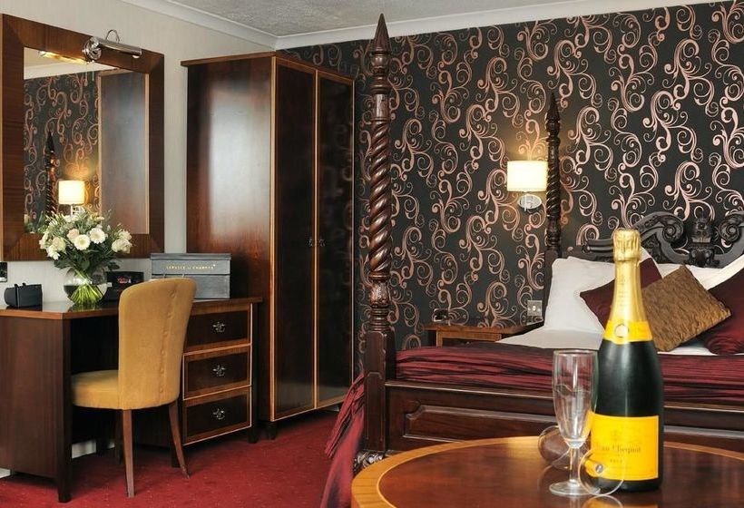 The Brookfield Hotel 12