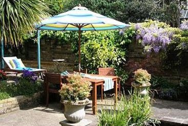 Bentley Tower Hotel 3