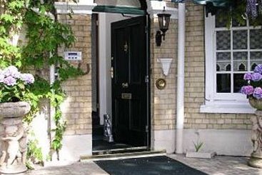 Bentley Tower Hotel 6