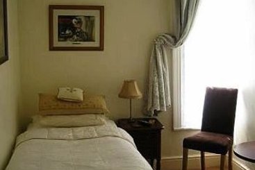 Bentley Tower Hotel 8