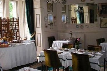 Bentley Tower Hotel 9