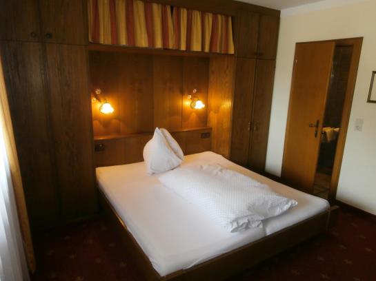 Hotel Gasthof Kroell 3