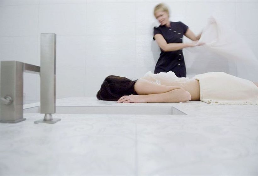 Hotel Carbon Sense 20