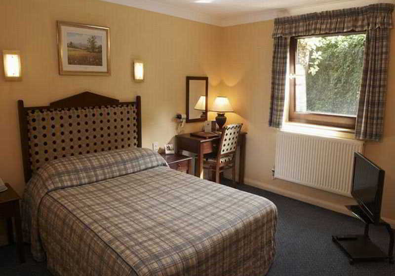 Bespoke Hunting Lodge Hotel 2