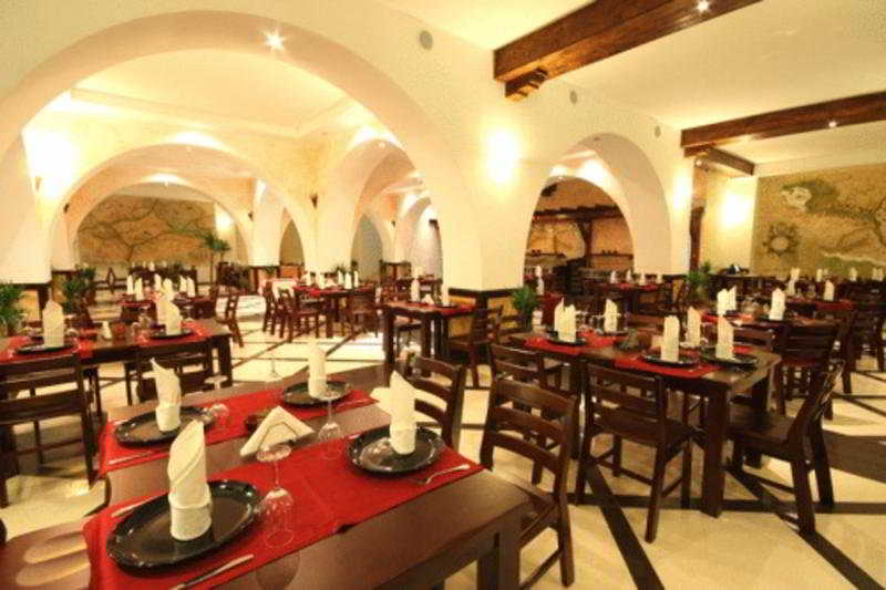 Mistral Resort Moieciu 4