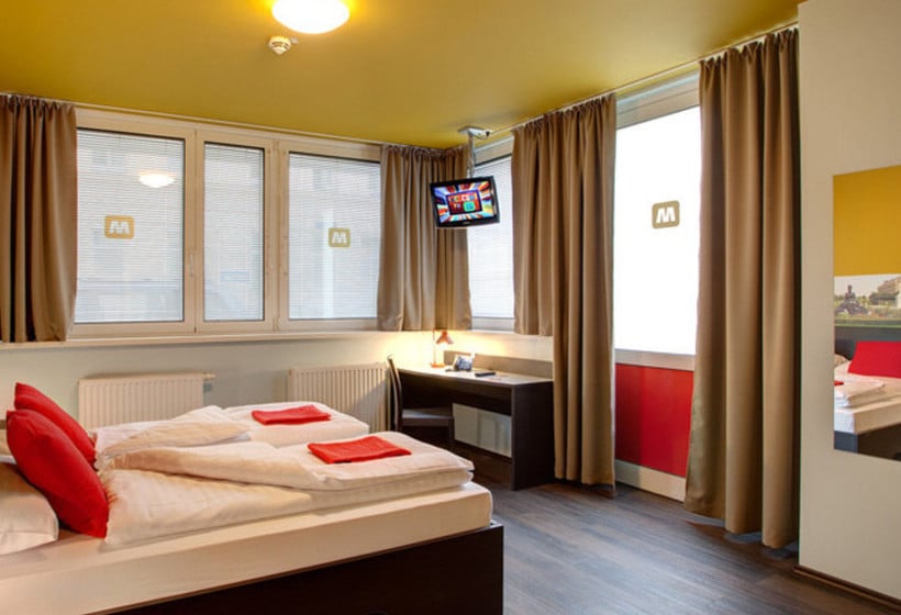 Hotel Meininger Downtown Sissi