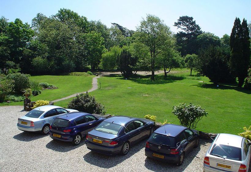 Farnham House Hotel 8