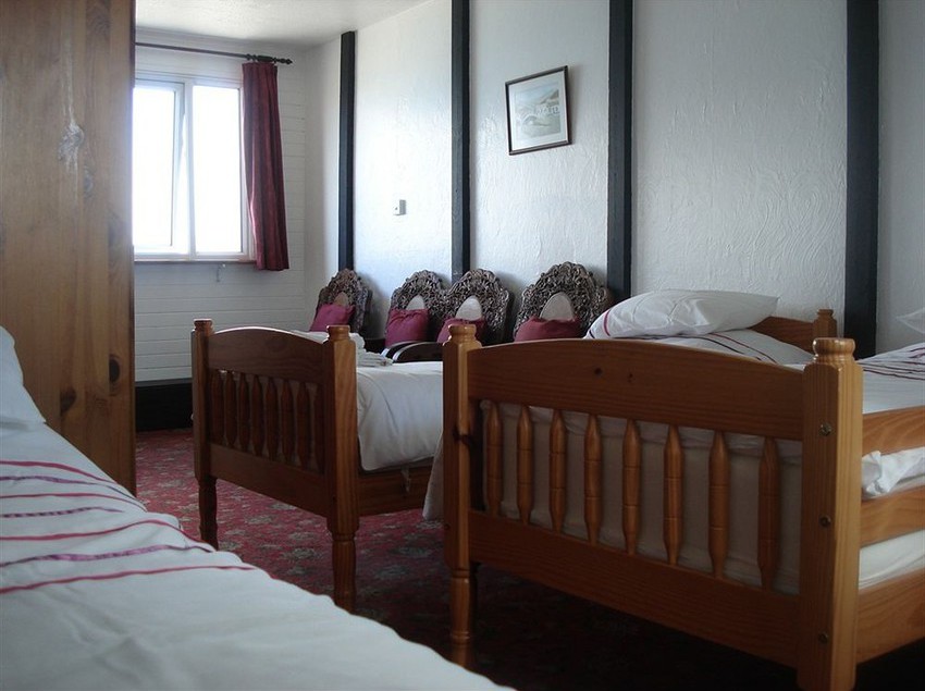 Bed and Breakfast Cliff House Bed&Breakfast & The Moorings Apartments