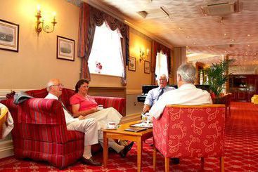 Potters International Hotel 3