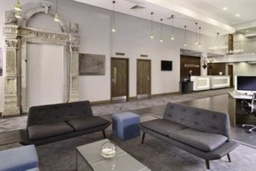 DoubleTree by Hilton Hotel Lincoln