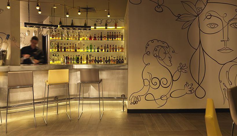 Hotel Guildford Harbour 11