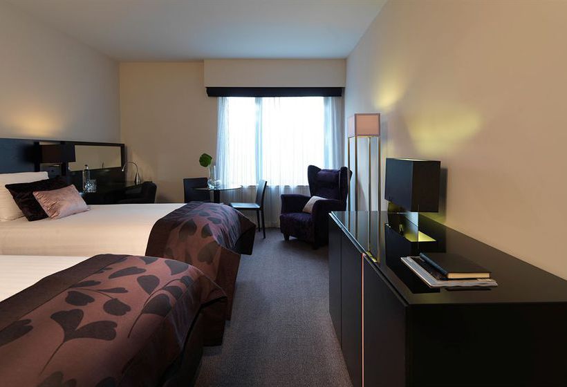 Hotel Guildford Harbour 17