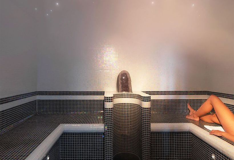 Hotel Guildford Harbour 7