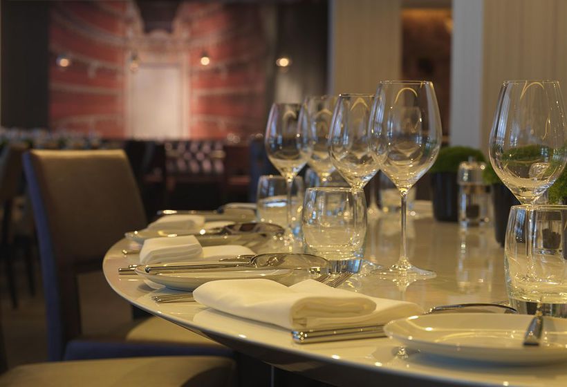 Hotel Guildford Harbour 8