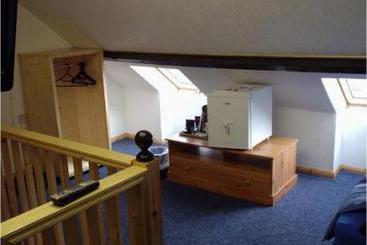 Queens Walk Guest House 6