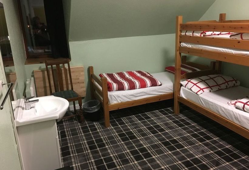 Auberge Hôtelière Chase The Wild Goose 5