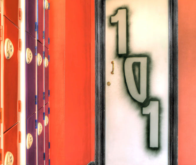 Arsenal Tavern Hostel 19