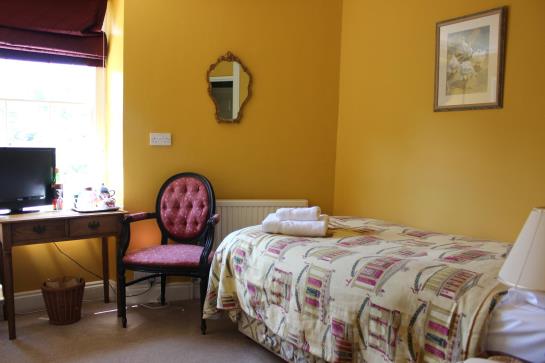 Bed and Breakfast Bloomfield House