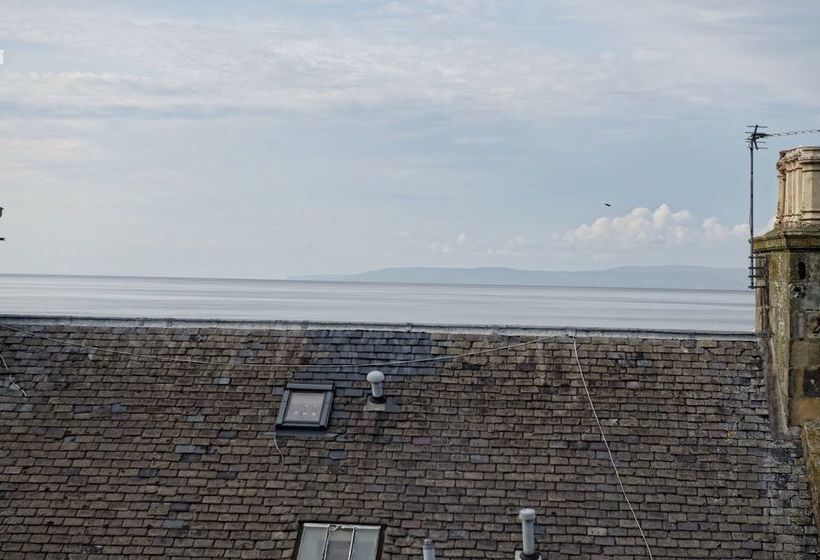 Daviot Guest House 16