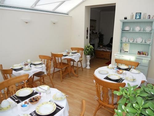 Bed & Breakfast The Elms Guest House 1