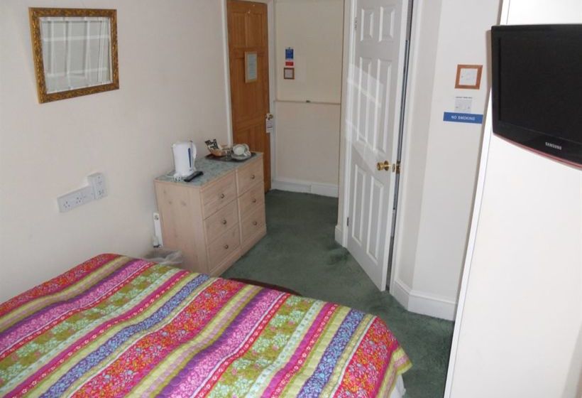 Bed & Breakfast The Elms Guest House 12