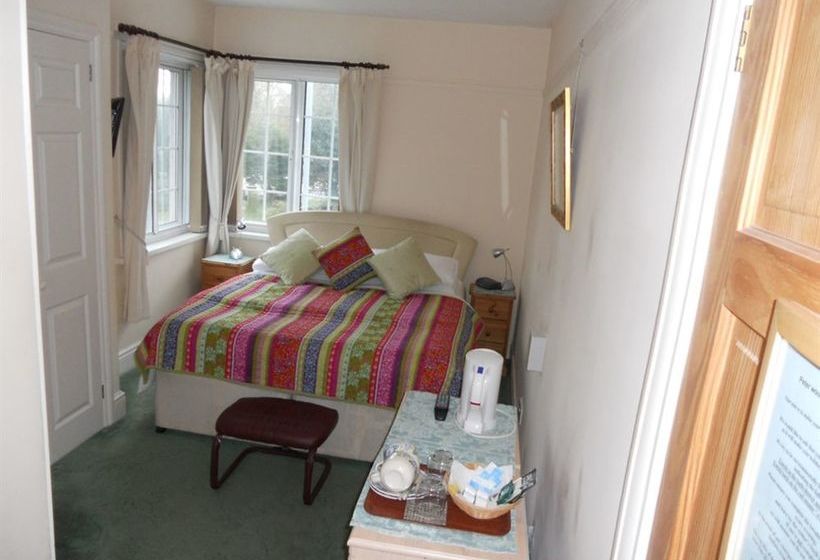 Bed & Breakfast The Elms Guest House 8