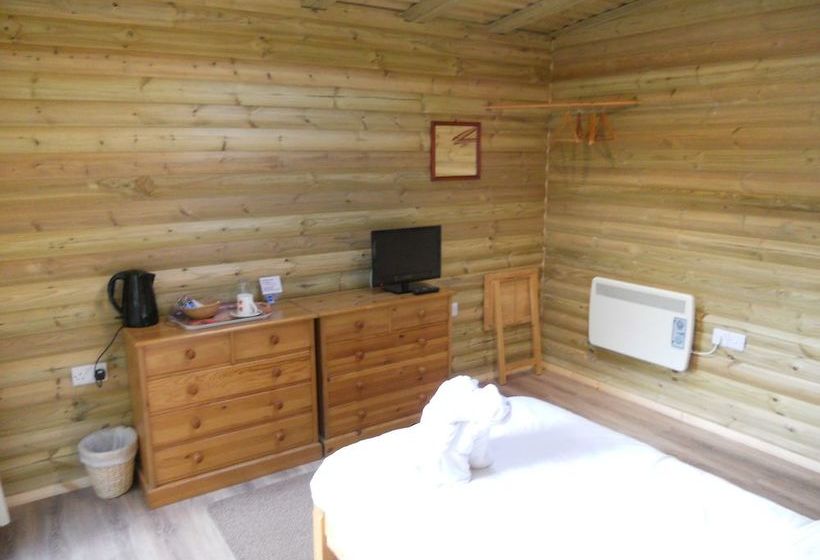 Bed & Breakfast The Elms Guest House 9