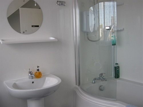 Bed and Breakfast Lacey's Guest House 6