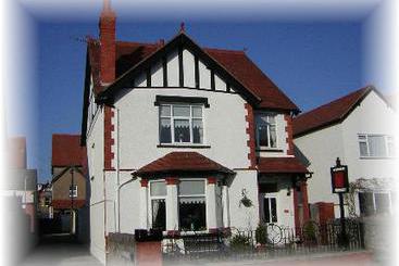 Buxton House Bed & Breakfast