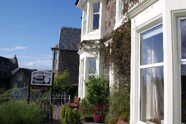 Invercloy Guest House