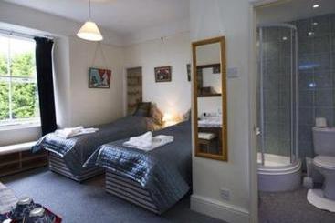 Penrose Guest House 8