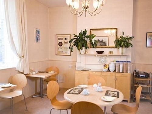 Pinfold Guest House 5