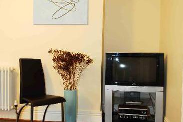 Bath Star Apartments