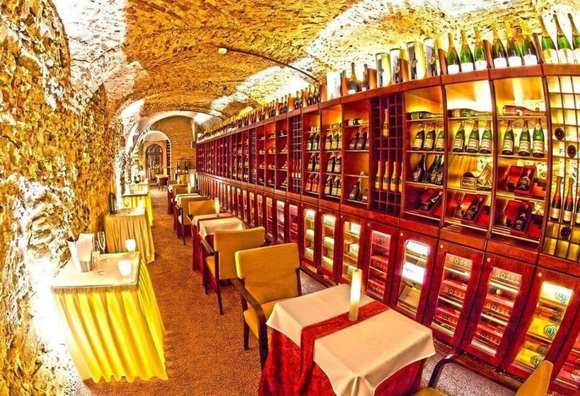 Zlatý Dukát Boutique Hotel 8