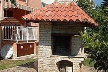 Apartments Zdjelar 14