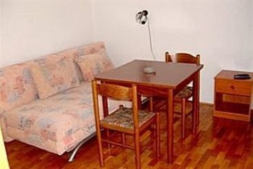 Apartments Zdjelar 18