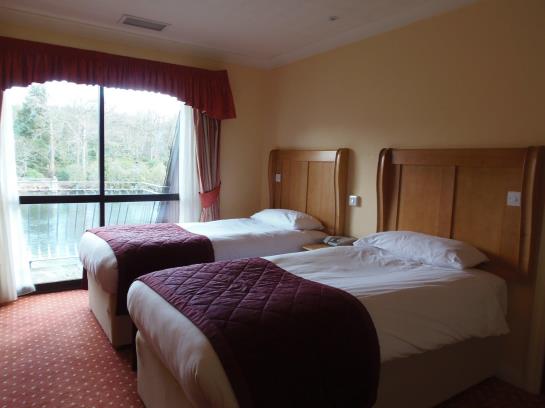 Lakeside International Hotel 2