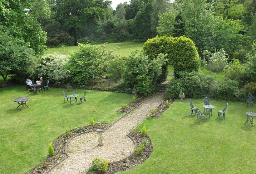 Woodlands Lodge Hotel