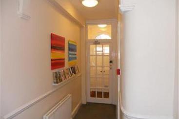 Hotel Millards Guest Accommodation