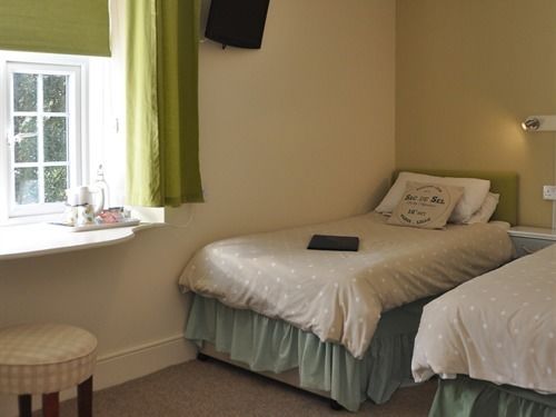 Eden Lodge Bed & Breakfast 1