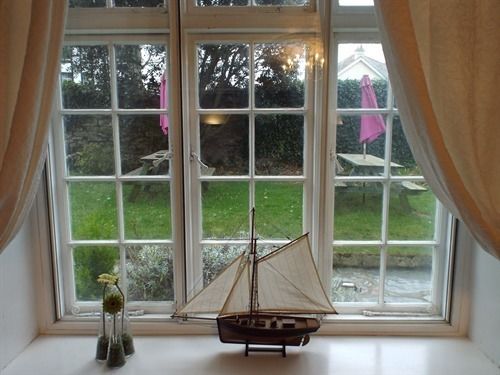 Eden Lodge Bed & Breakfast 5