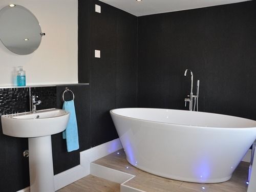 Eden Lodge Bed & Breakfast 9