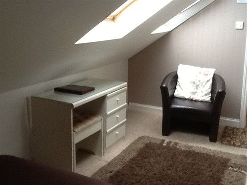 Hotel Trevali Guest House 12